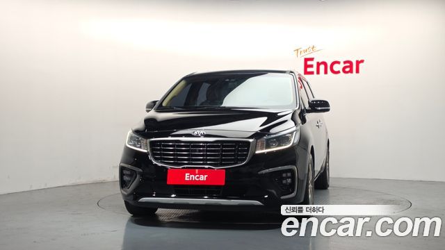 Kia Carnival 9-Seater Noblesse Special 2019 — фото 3