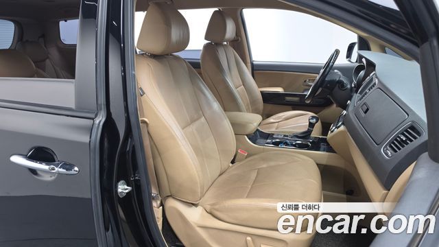 Kia Carnival 9-Seater Noblesse Special 2019 — фото 12