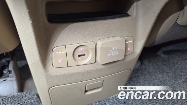 Kia Carnival 9-Seater Noblesse Special 2019 — фото 18