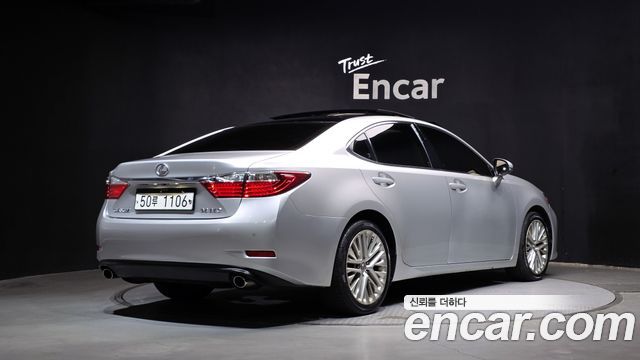 Lexus ES350 Executive XV60 2013 — фото 2