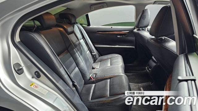 Lexus ES350 Executive XV60 2013 — фото 11