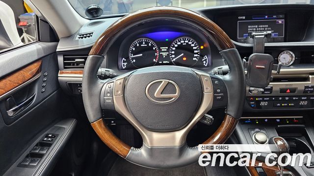 Lexus ES350 Executive XV60 2013 — фото 13