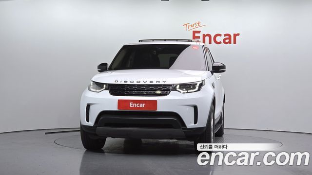 Land Rover Discovery 5 2.0 SD4 SE 2018 — фото 3