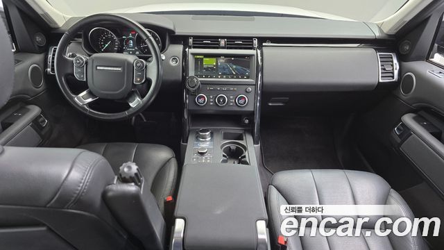 Land Rover Discovery 5 2.0 SD4 SE 2018 — фото 7