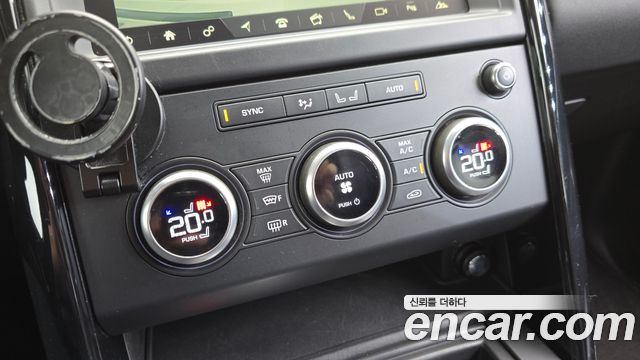 Land Rover Discovery 5 2.0 SD4 SE 2018 — фото 12