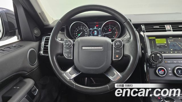 Land Rover Discovery 5 2.0 SD4 SE 2018 — фото 14