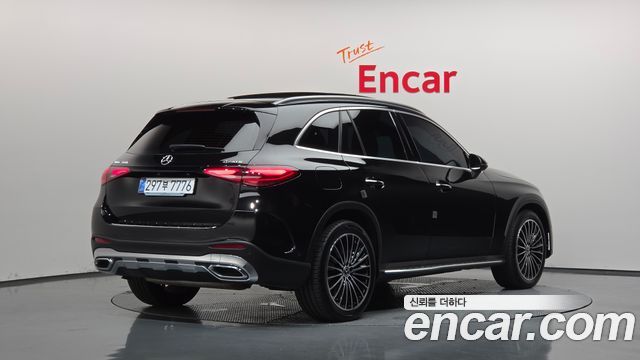 Mercedes-Benz GLC-Class (X254) GLC300 4MATIC AMG Line 2024 — фото 2