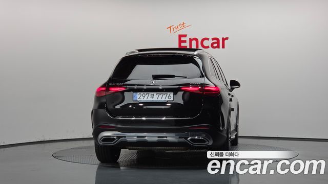 Mercedes-Benz GLC-Class (X254) GLC300 4MATIC AMG Line 2024 — фото 4