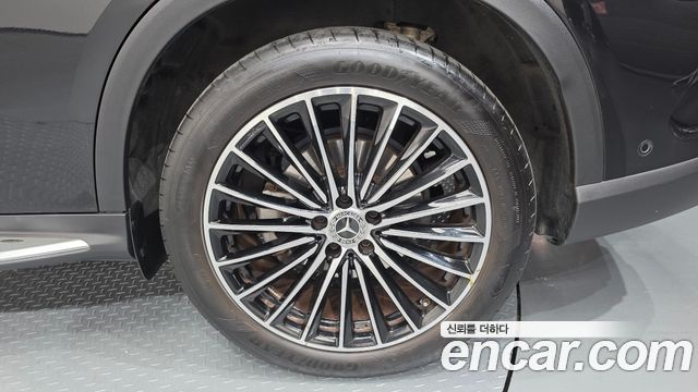 Mercedes-Benz GLC-Class (X254) GLC300 4MATIC AMG Line 2024 — фото 21