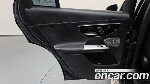 Mercedes-Benz GLC-Class (X254) GLC300 4MATIC AMG Line 2024 — фото 25