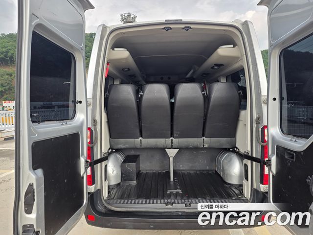 Renault Korea Master 2.3 13-Seater 2020 — фото 5
