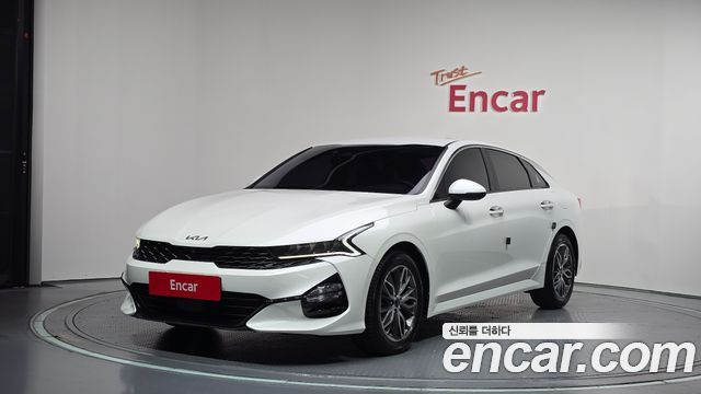 Kia K5 (III) 2.0 Noblesse 2022 — фото 1