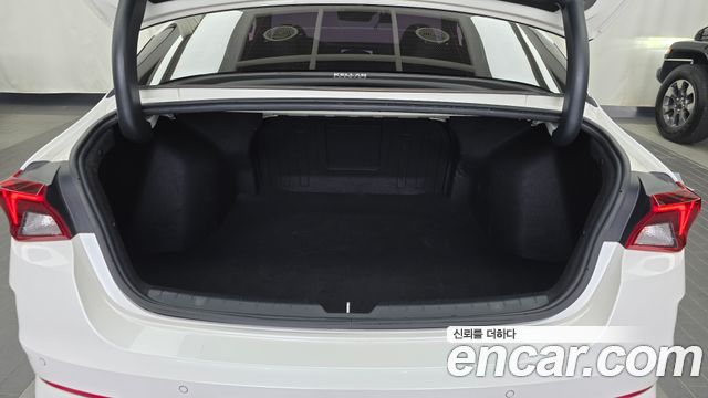 Kia K5 (III) 2.0 Noblesse 2022 — фото 24