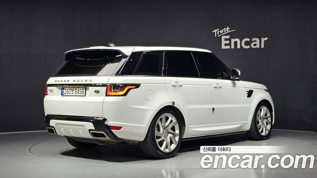 Land Rover Range Rover Sport (II) 3.0 SDV6 HSE Dynamic 2018 — фото 2