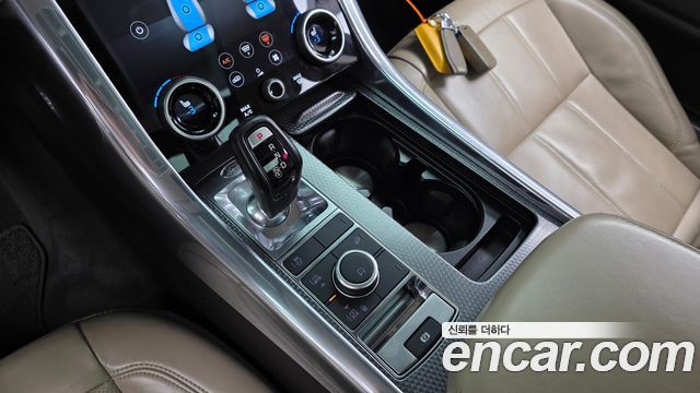 Land Rover Range Rover Sport (II) 3.0 SDV6 HSE Dynamic 2018 — фото 9