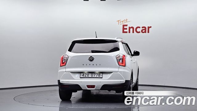 KG Mobility (SsangYong) Tivoli VX 2WD 2016 — фото 4