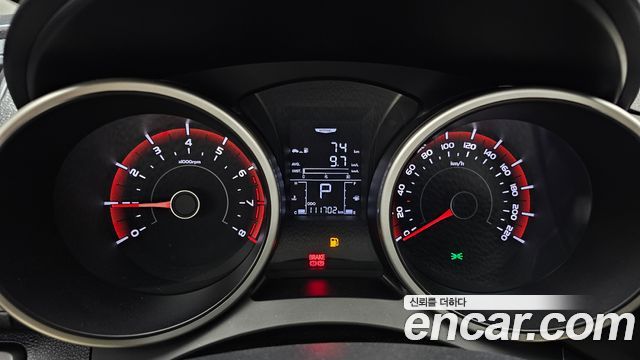 KG Mobility (SsangYong) Tivoli VX 2WD 2016 — фото 8