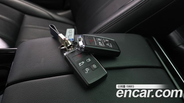 Land Rover Range Rover Evoque (II) P250 SE 2021 — фото 16
