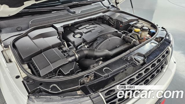 Land Rover Discovery 4 3.0 SDV6 SE 2016 — фото 6