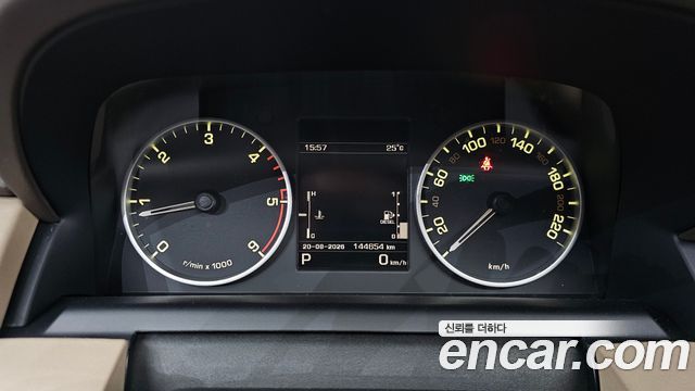 Land Rover Discovery 4 3.0 SDV6 SE 2016 — фото 8