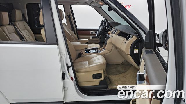 Land Rover Discovery 4 3.0 SDV6 SE 2016 — фото 15