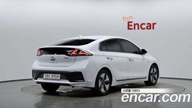 Hyundai Ioniq Hybrid 1.6 HEV Q 2020 — фото 2
