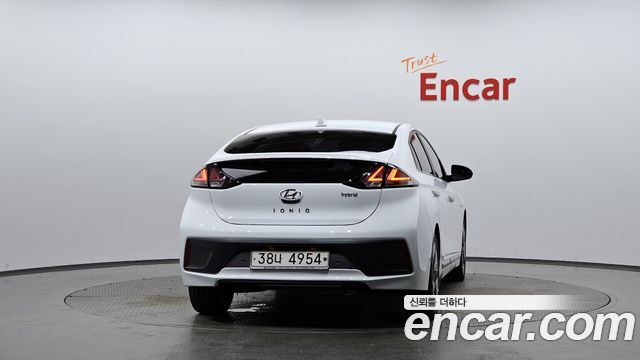Hyundai Ioniq Hybrid 1.6 HEV Q 2020 — фото 4