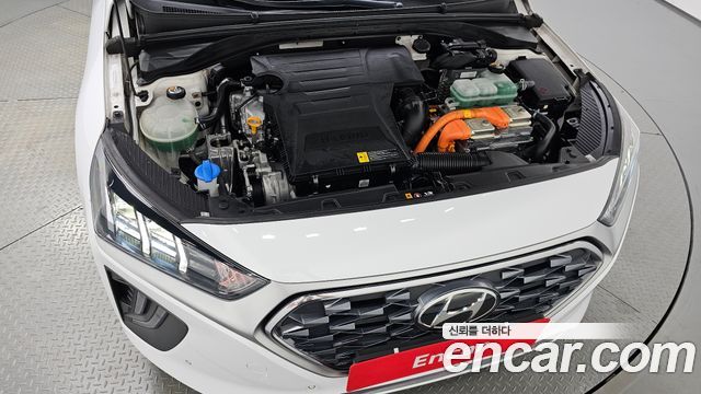 Hyundai Ioniq Hybrid 1.6 HEV Q 2020 — фото 6