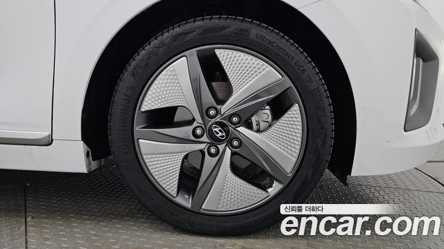 Hyundai Ioniq Hybrid 1.6 HEV Q 2020 — фото 27