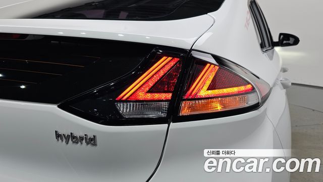 Hyundai Ioniq Hybrid 1.6 HEV Q 2020 — фото 29