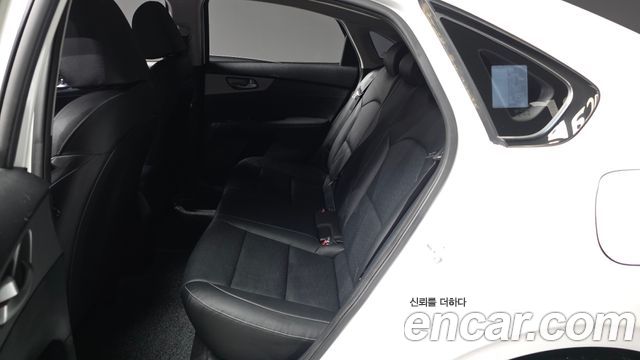 Kia K3 Trendy 2020 — фото 26