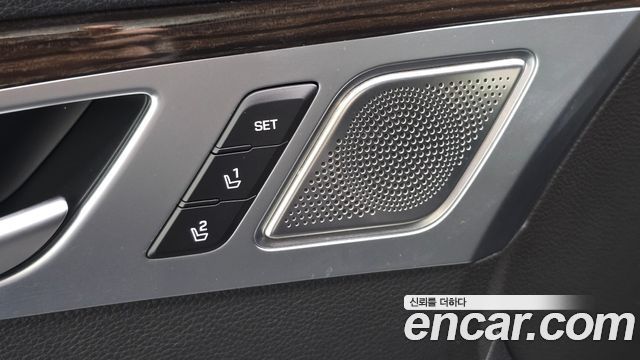 Genesis G80 3.3 GDI AWD Premium Luxury 2019 — фото 14