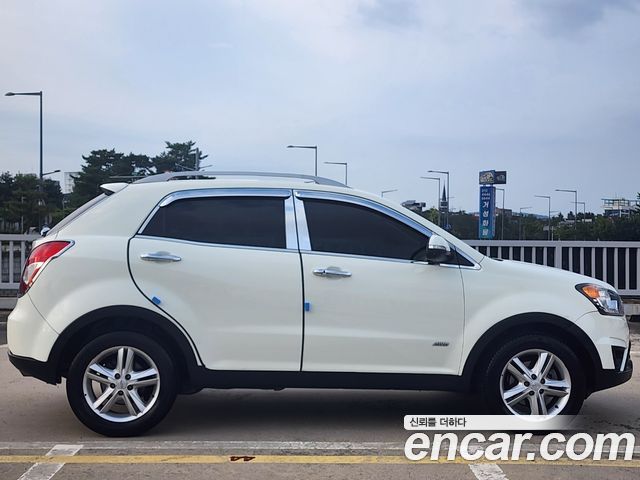KG Mobility (SsangYong) Korando C 2.0 CVT 4WD Deluxe 2014 — фото 5
