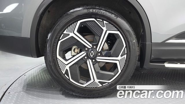 Renault Korea QM6 2.0 LPe Premiere 2WD 2024 — фото 5