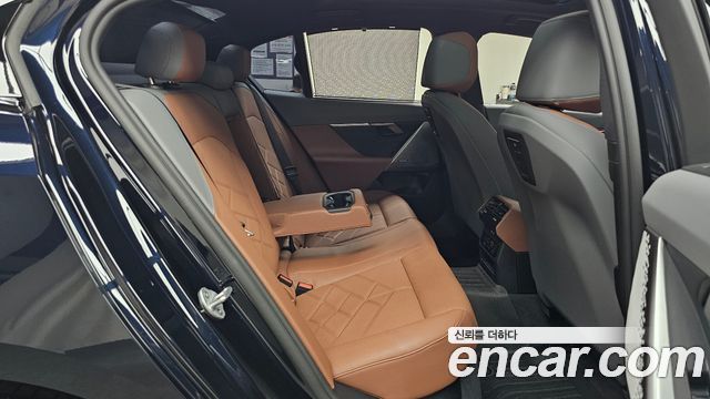 BMW 5 Series (G60) 530i xDrive M Sport 2025 — фото 26