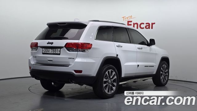Jeep Grand Cherokee 3.6 Limited WK2 2018 — фото 2