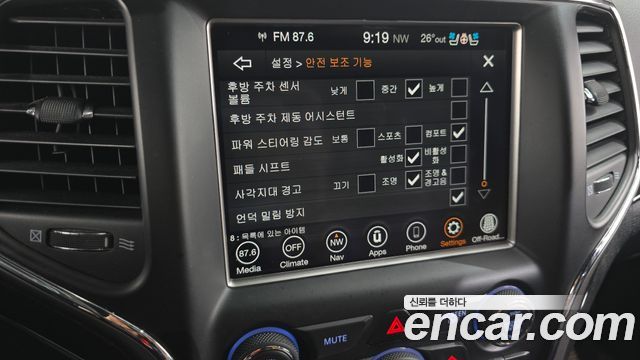 Jeep Grand Cherokee 3.6 Limited WK2 2018 — фото 32