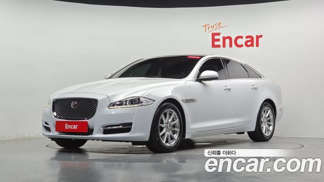 Jaguar XJ 2.0 Luxury SWB X351 2016 — фото 11
