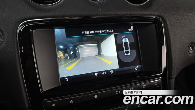 Jaguar XJ 2.0 Luxury SWB X351 2016 — фото 18