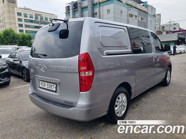 Hyundai Grand Starex Van 5-Seater Smart 2021 — фото 6