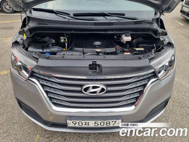 Hyundai Grand Starex Van 5-Seater Smart 2021 — фото 7