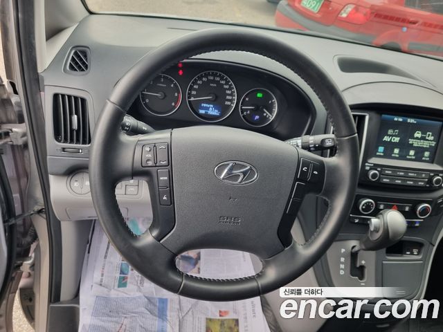 Hyundai Grand Starex Van 5-Seater Smart 2021 — фото 18