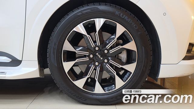 Kia Carnival (IV) Gasoline 9-Seater Hi-Limousine Signature 2023 — фото 6