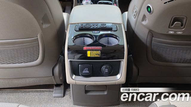 Kia Carnival (IV) Gasoline 9-Seater Hi-Limousine Signature 2023 — фото 23