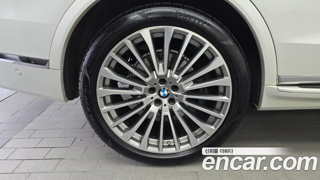 BMW X7 (G07) xDrive 40i Design Pure Excellence 6-Seater 2021 — фото 5