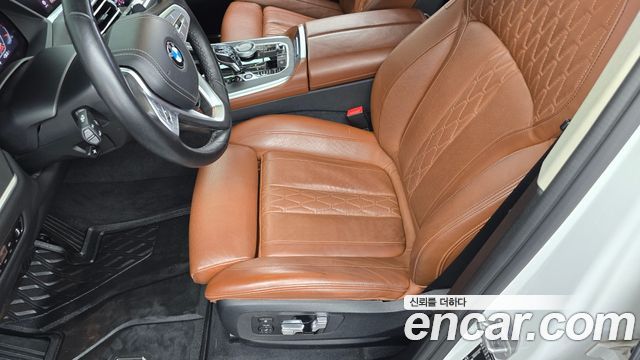 BMW X7 (G07) xDrive 40i Design Pure Excellence 6-Seater 2021 — фото 37