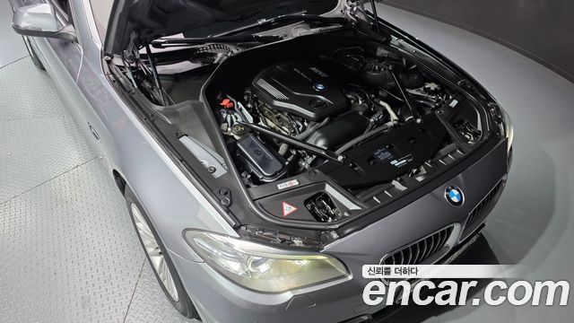 BMW 5 Series (F10) 520d xDrive 2015 — фото 6