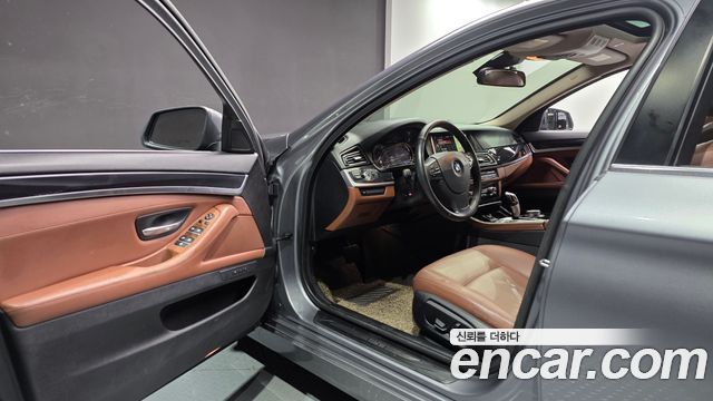 BMW 5 Series (F10) 520d xDrive 2015 — фото 10