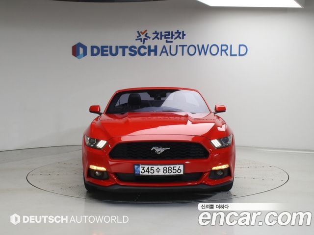 Ford Mustang Convertible 2015 — фото 3