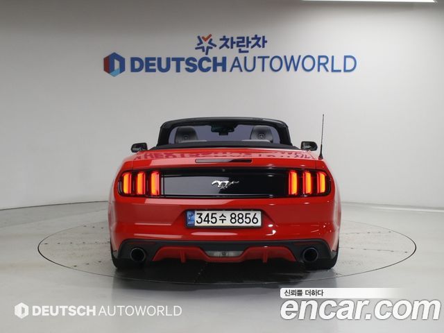Ford Mustang Convertible 2015 — фото 4